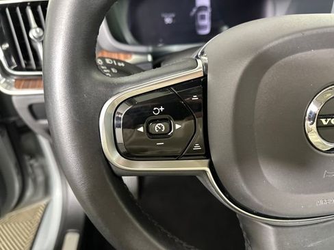 Used 2024 Volvo S60 B5 Plus image 15