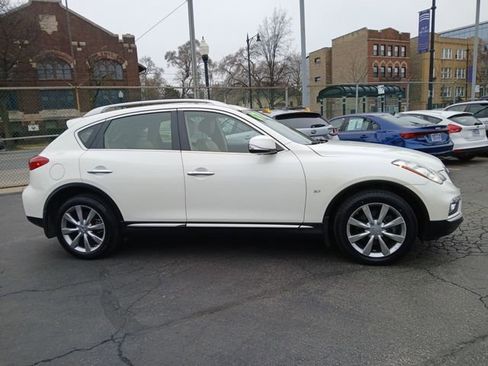 Used 2017 INFINITI QX50 Journey w/ Premium Package image 3