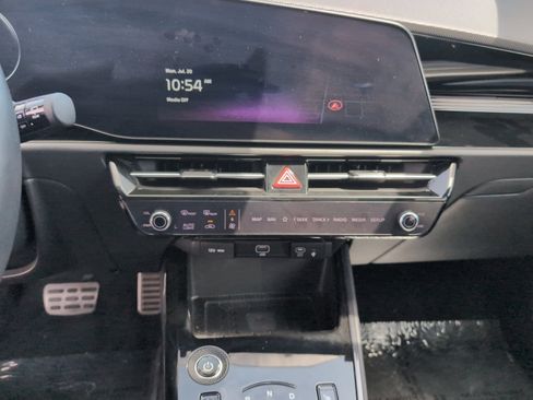Used 2023 Kia Niro Wave FWD image 15