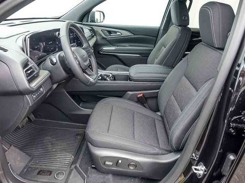 New 2026 Chevrolet Traverse LT w/ Midnight/Sport Edition AWD/4WD image 15