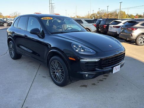 Used 2018 Porsche Cayenne Platinum Edition w/ Premium Package Plus image 7