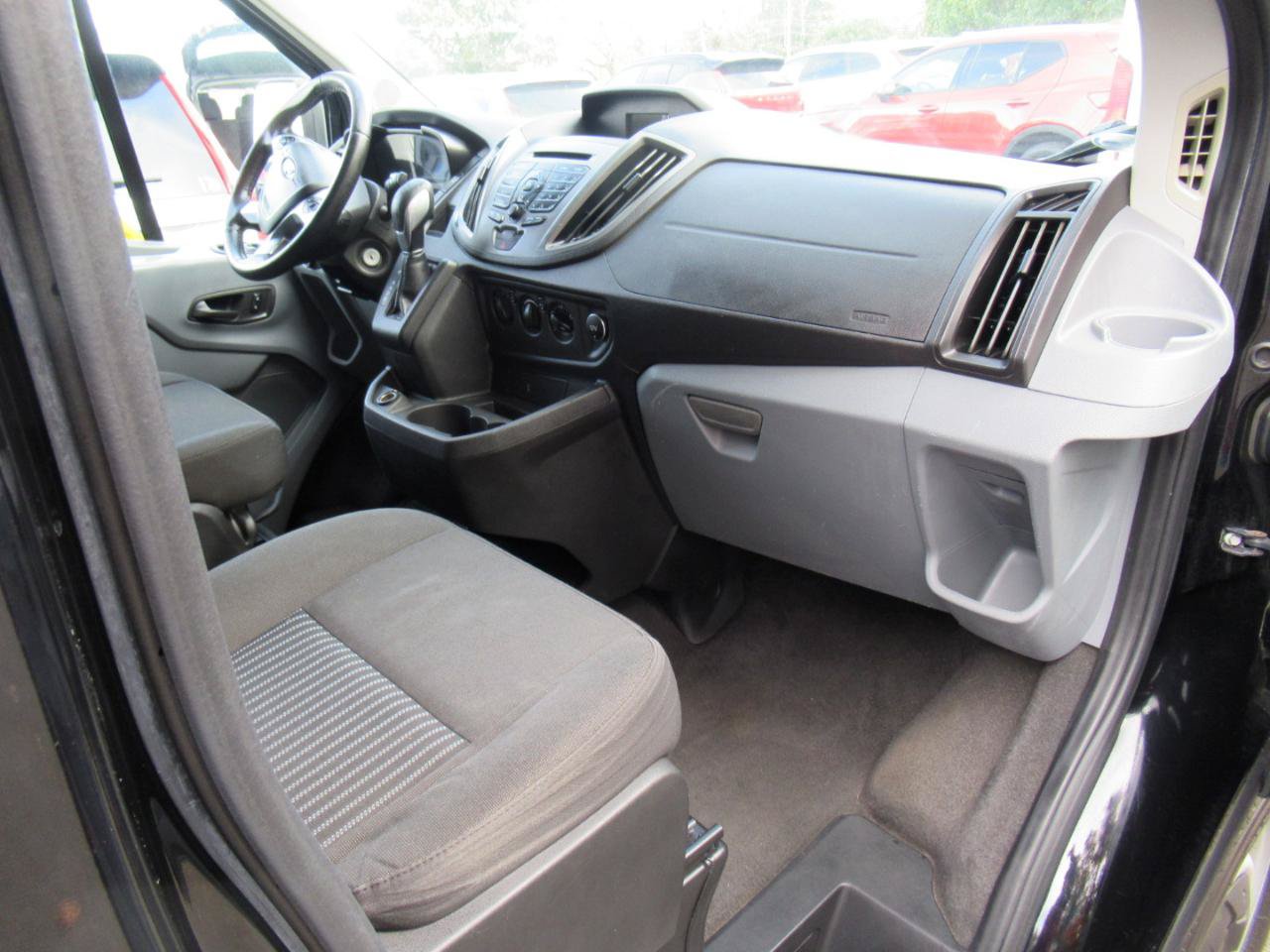 Used 2017 Ford Transit 150 XL RWD image 21