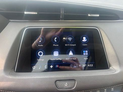 Used 2022 Cadillac XT4 Premium Luxury w/ Enhanced Visibility Package image 11