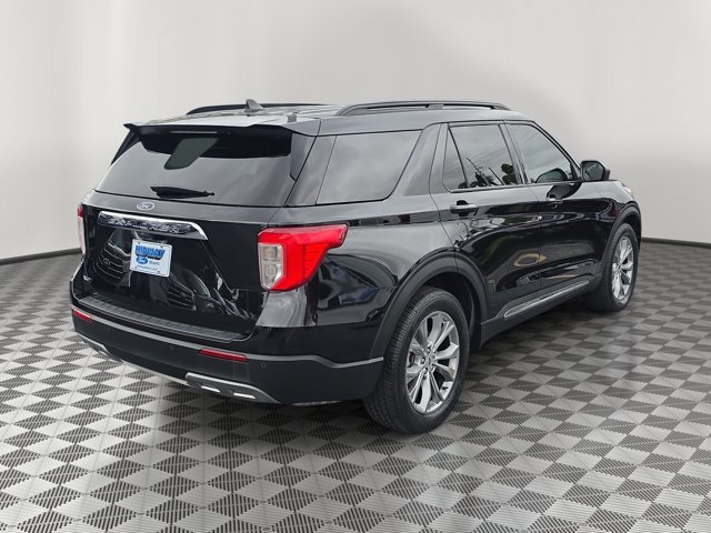 Certified 2023 Ford Explorer XLT w/ Equipment Group 202A RWD image 6