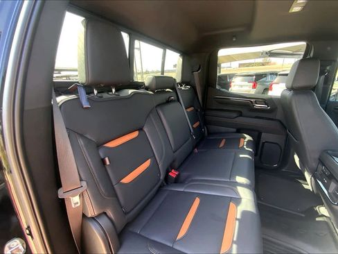 Certified 2023 GMC Sierra 1500 AT4 w/ Technology Package image 19