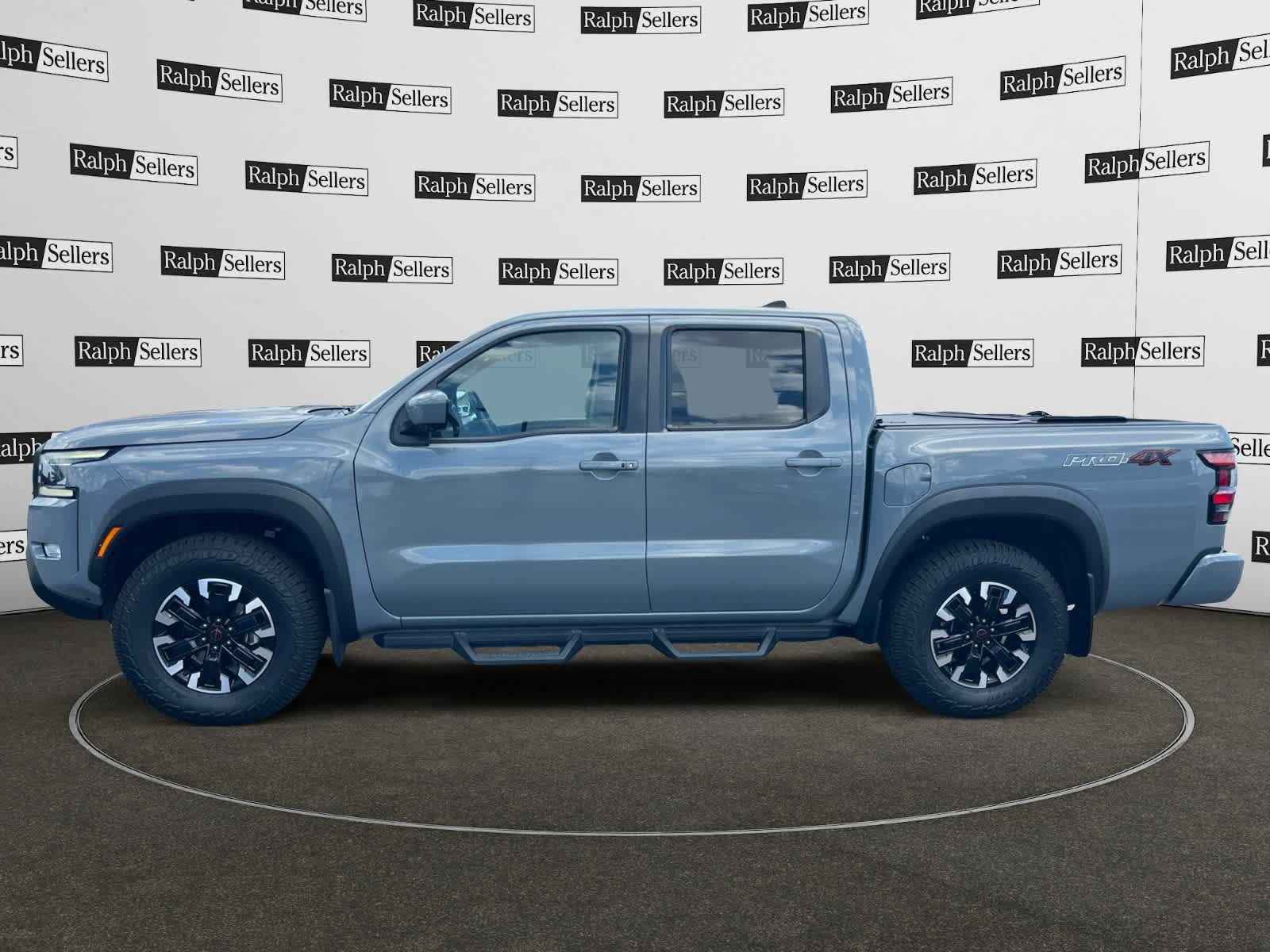 Used 2023 Nissan Frontier PRO-4X w/ Pro Convenience Package AWD/4WD image 3