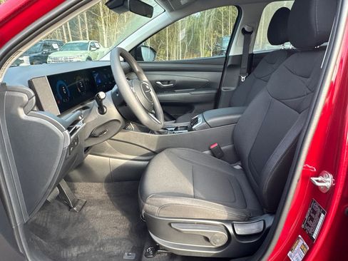 New 2026 Hyundai Tucson SE image 9