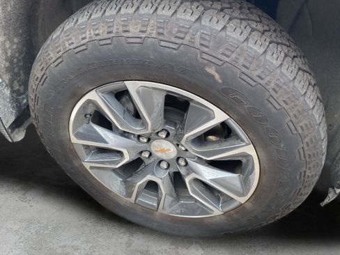Used 2026 Chevrolet Silverado 1500 LT AWD/4WD image 5
