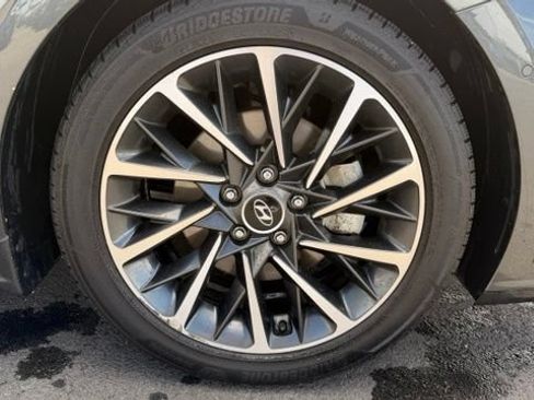 Used 2022 Hyundai Sonata Limited FWD image 10