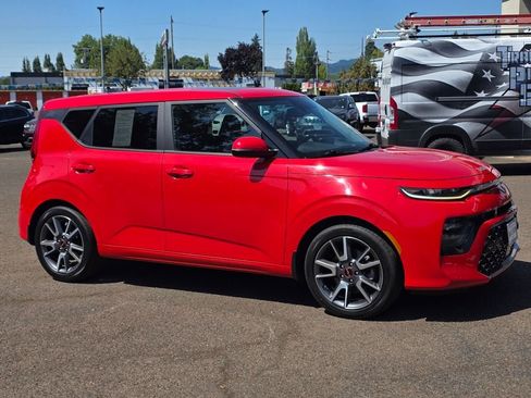 Used 2022 Kia Soul Turbo image 2