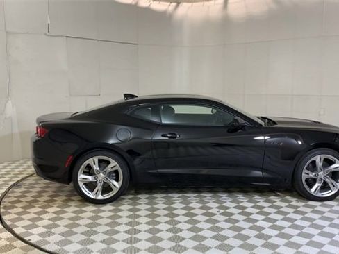 Used 2023 Chevrolet Camaro LT image 9