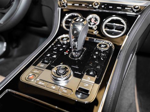 Used 2024 Bentley Continental GT V8 image 36