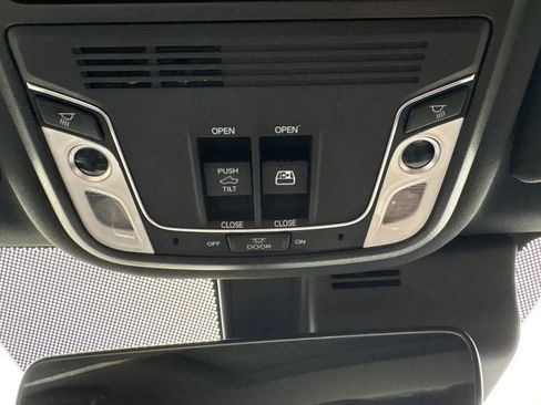 Certified 2021 Honda Ridgeline Black Edition image 25