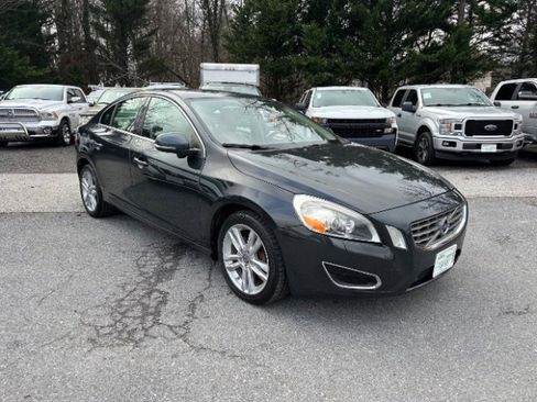 Used 2013 Volvo S60 T5 image 7