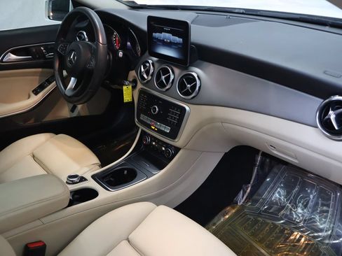 Used 2018 Mercedes-Benz GLA 250 image 10