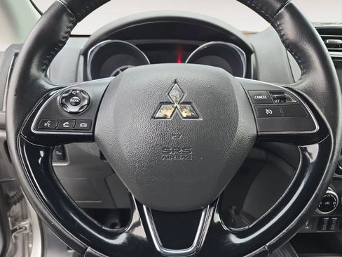 Used 2020 Mitsubishi Outlander Sport SE image 12