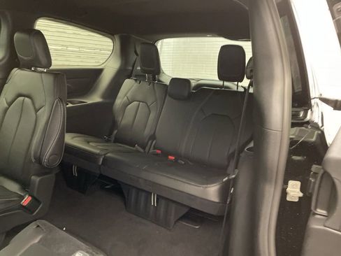 New 2026 Chrysler Voyager LX image 16