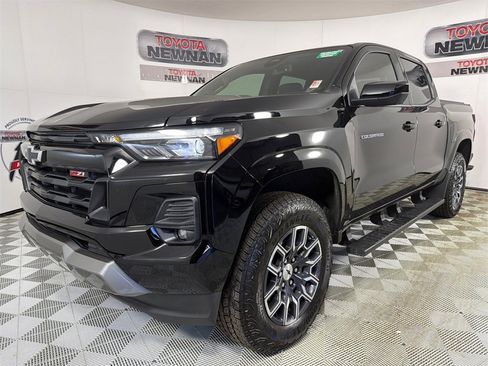 Used 2026 Chevrolet Colorado Z71 w/ Technology Package image 9