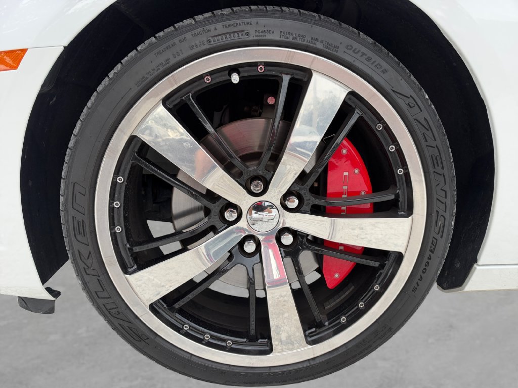 Used 2010 Chevrolet Camaro SS w/ RS Package RWD image 9