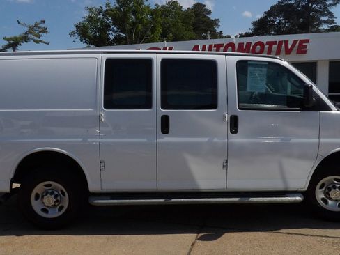 Used 2024 Chevrolet Express 2500 w/ Driver Convenience Package RWD image 1