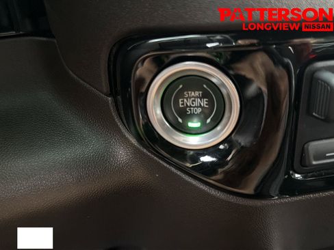 Used 2022 GMC Sierra 1500 SLT AWD/4WD image 10