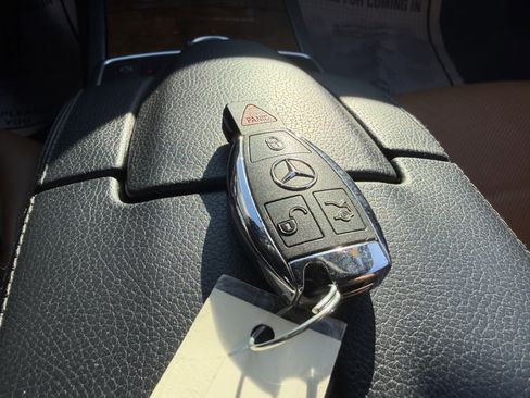 Used 2016 Mercedes-Benz E 400 Coupe image 38