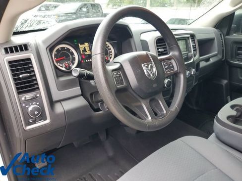 Used 2017 RAM 1500 Express RWD image 18