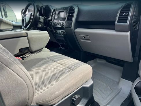 Used 2017 Ford F150 XLT w/ XTR Package image 11