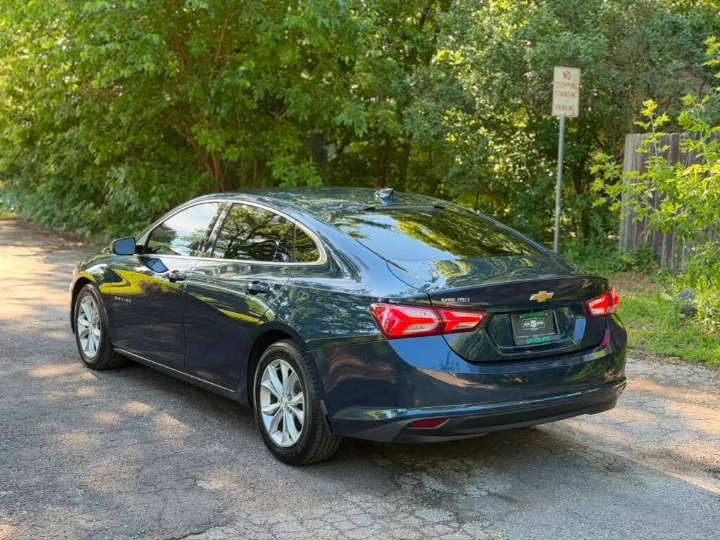 Used 2019 Chevrolet Malibu LT FWD image 4