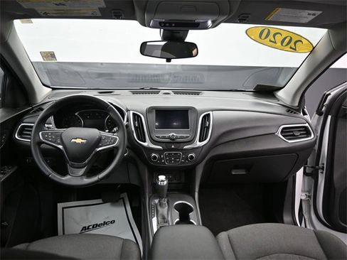 Used 2020 Chevrolet Equinox LT image 19