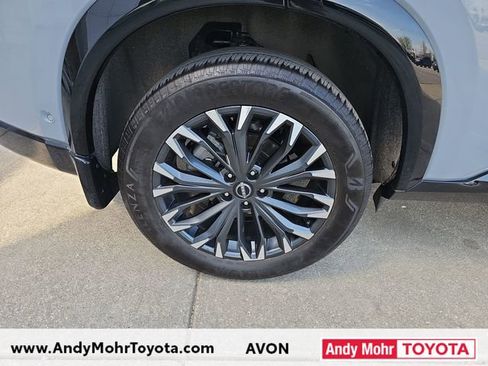 Used 2025 Nissan Rogue Platinum w/ Tech Package image 44