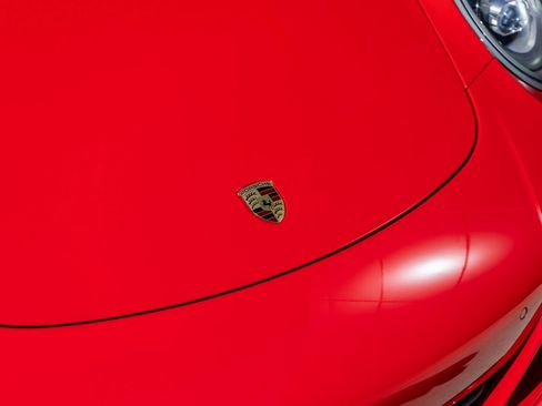 Certified 2019 Porsche 911 Targa 4S image 23