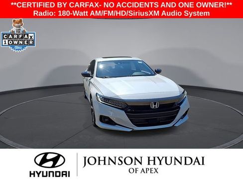 Used 2021 Honda Accord Sport image 2