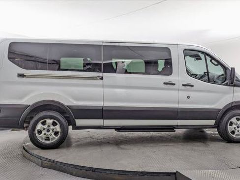 Used 2018 Ford Transit 350 XLT RWD image 9