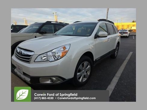 Used 2011 Subaru Outback 2.5i Limited image 1
