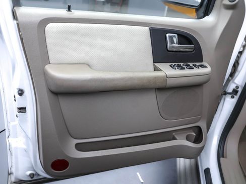 Used 2004 Ford Expedition Eddie Bauer image 15
