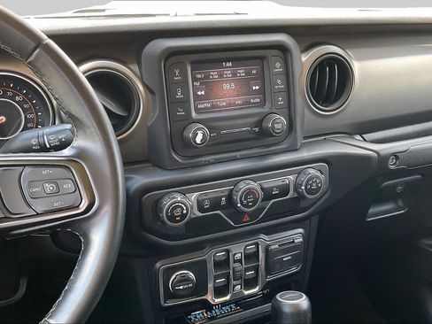 Used 2020 Jeep Gladiator Sport w/ Quick Order Package 24S AWD/4WD image 7