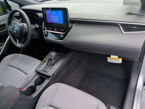 New 2026 Toyota Corolla Cross AWD Hybrid w/ Moonroof Package image 19