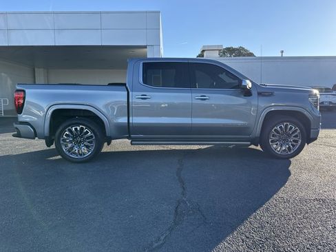 Used 2025 GMC Sierra 1500 Denali Ultimate image 2