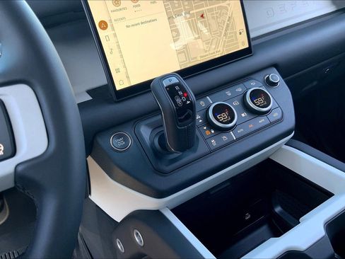 New 2025 Land Rover Defender 130 S image 8
