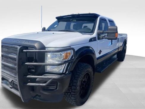 Used 2012 Ford F250 XL w/ PWR Equipment Group image 3