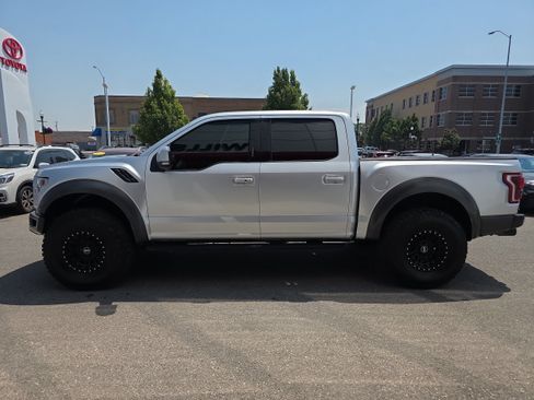 Used 2018 Ford F150 Raptor w/ Equipment Group 802A Luxury AWD/4WD image 5