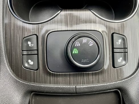 Used 2020 GMC Acadia SLT image 33