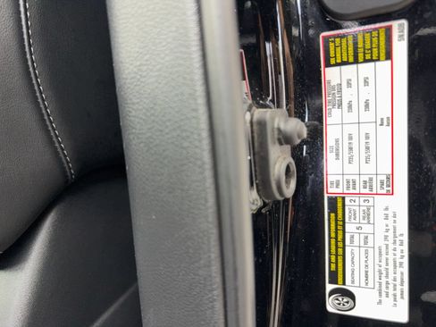 Used 2019 INFINITI QX50 Luxe w/ Navigation Package FWD image 51