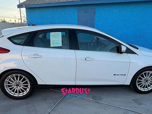 Used 2016 Ford Focus Electric Hatchback FWD image 5