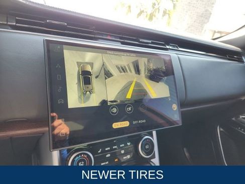 Used 2023 Land Rover Range Rover Long Wheelbase SE image 5