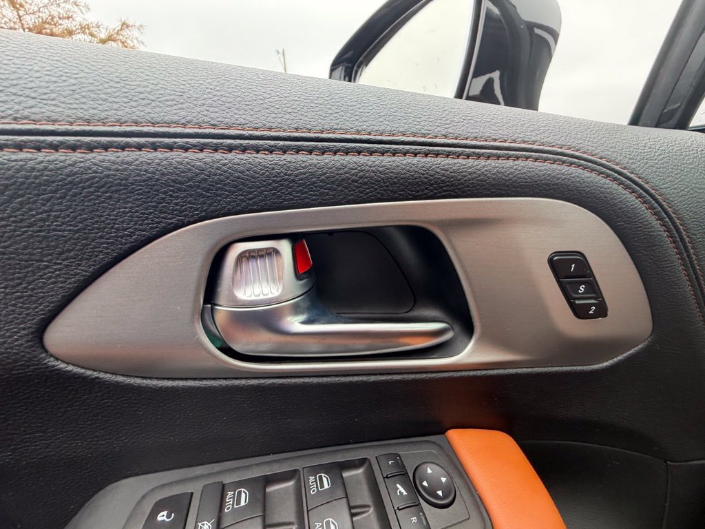 Used 2024 Chrysler Pacifica Pinnacle FWD image 55