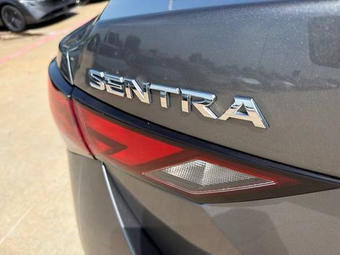 Used 2022 Nissan Sentra SV w/ Trunk Package FWD image 10