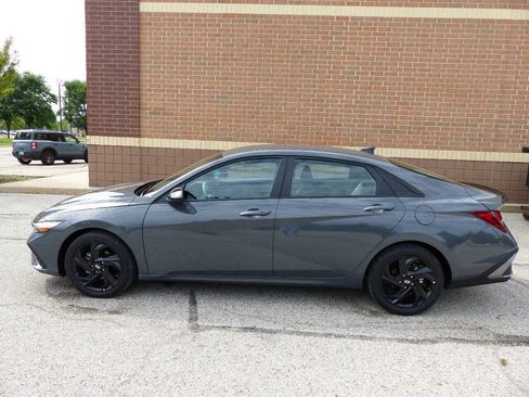 Used 2026 Hyundai Elantra Sport FWD image 5