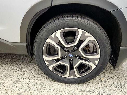 Used 2023 Subaru Ascent Limited AWD/4WD image 9